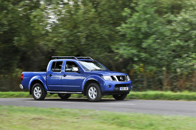 Nissan Navara 2.5 dCi Double Cab Tekna Nissan Navara 2.5 dCi Double Cab Tekna