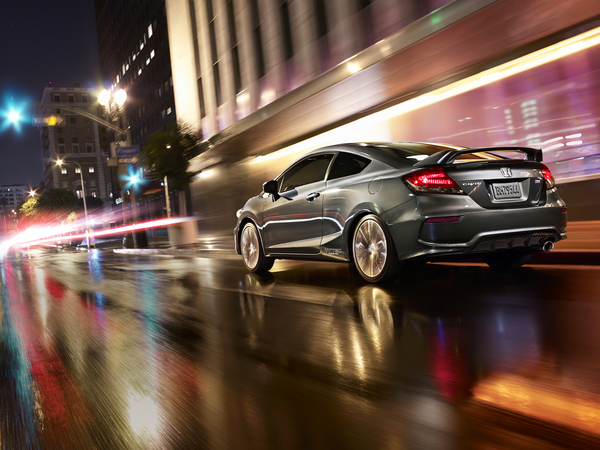 Honda's teaser shows a new rear bumper, new taillights and a re-shaped trunk Honda's teaser shows a new rear bumper, new taillights and a re-shaped trunk
