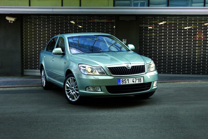 Skoda Octavia 1.6I TDI 105 hp DSG 7 Sportline Skoda Octavia 1.6I TDI 105 hp DSG 7 Sportline