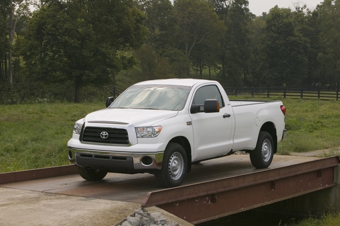 Toyota Tundra-Grade Regular Cab 4X2 4.7L Long Bed Toyota Tundra-Grade Regular Cab 4X2 4.7L Long Bed