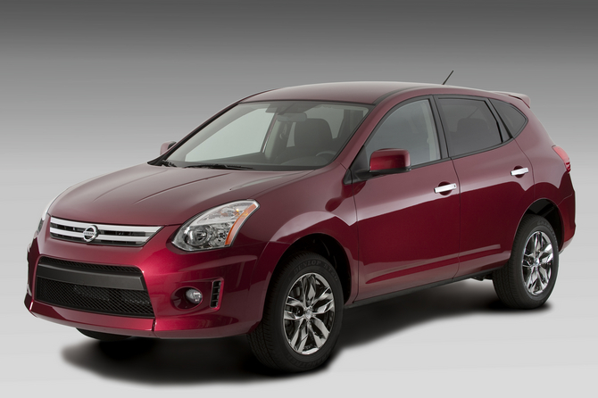Nissan Rogue S 2WD Krom Nissan Rogue S 2WD Krom