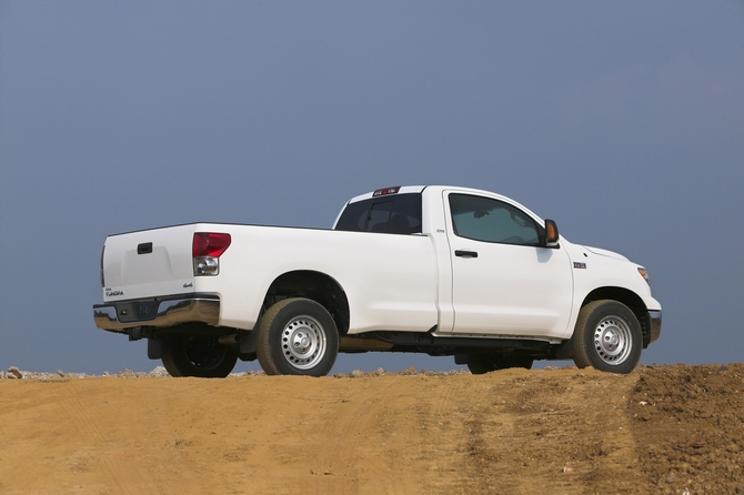 Toyota Tundra-Grade Regular Cab 4X2 4.7L Long Bed Toyota Tundra-Grade Regular Cab 4X2 4.7L Long Bed