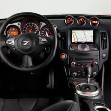2013 Nissan 370Z Gets New Nose and New Colors 2013 Nissan 370Z Gets New Nose and New Colors