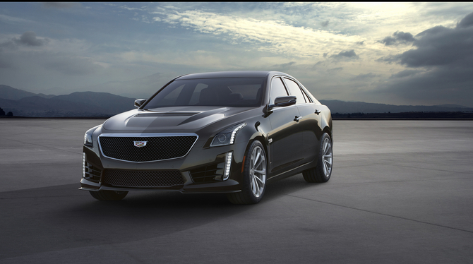 The power of the CTS-V comes from a supercharged V8 engine with 6.2 liters with 640hp and 855Nm of torque The power of the CTS-V comes from a supercharged V8 engine with 6.2 liters with 640hp and 855Nm of torque