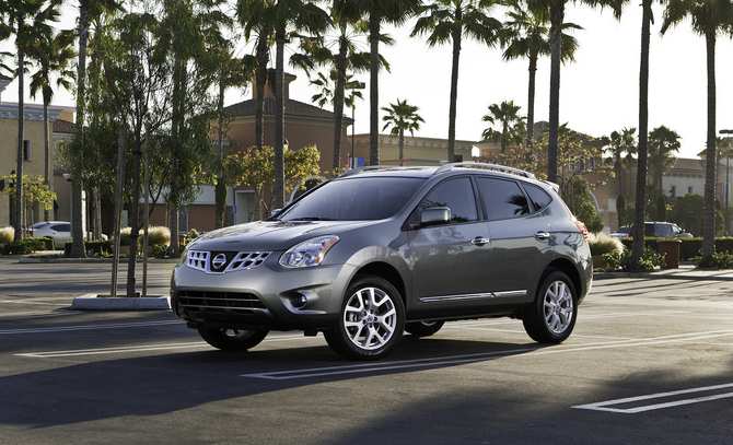 Nissan Rogue S FWD Krom Edition Nissan Rogue S FWD Krom Edition