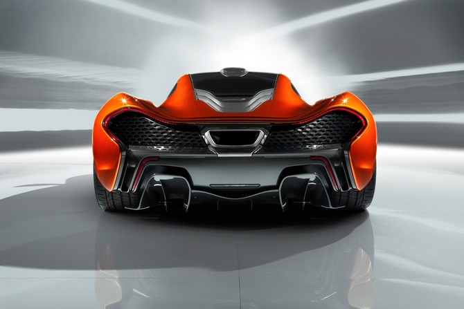 McLaren apresenta P1 como o melhor carro de sempre para estrada e pista McLaren apresenta P1 como o melhor carro de sempre para estrada e pista