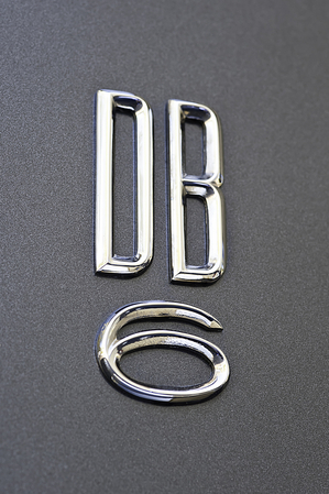 Aston Martin DB6 Vantage Aston Martin DB6 Vantage