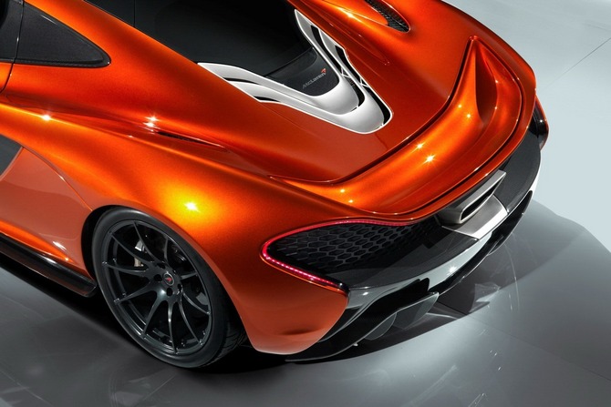 McLaren apresenta P1 como o melhor carro de sempre para estrada e pista McLaren apresenta P1 como o melhor carro de sempre para estrada e pista