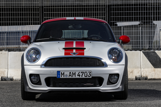 MINI (BMW) John Cooper Works Coupé MINI (BMW) John Cooper Works Coupé
