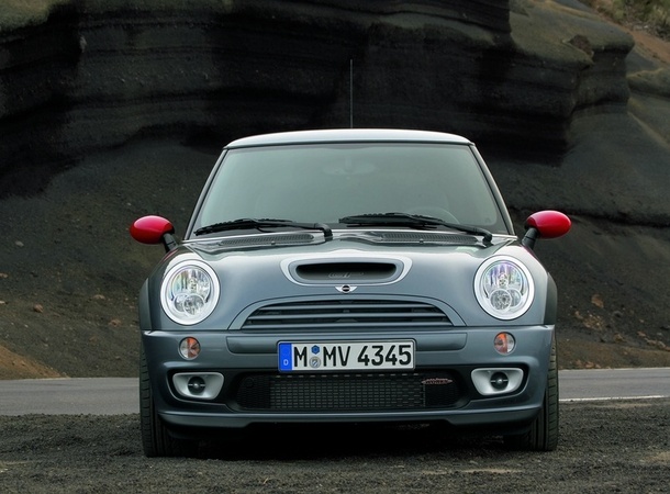 MINI (BMW) Cooper S with John Cooper Works GP Kit MINI (BMW) Cooper S with John Cooper Works GP Kit