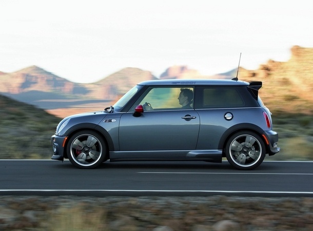MINI (BMW) Cooper S with John Cooper Works GP Kit MINI (BMW) Cooper S with John Cooper Works GP Kit