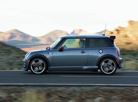 MINI (BMW) Cooper S with John Cooper Works GP Kit