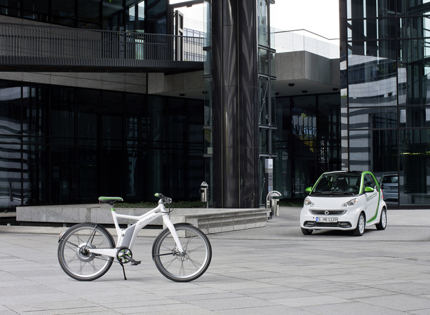 Zero-emission electric smart fortwo on the way Zero-emission electric smart fortwo on the way