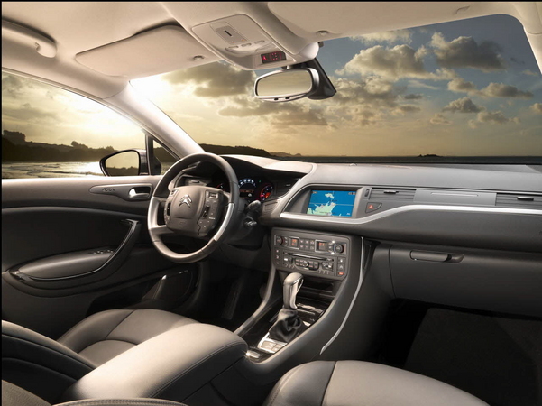 The C5 gets new MyWay navigation, Bluetooth and USB The C5 gets new MyWay navigation, Bluetooth and USB