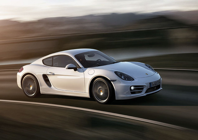 Der Rest des Wagens ähnelt dem Boxster jedoch stark. Der Rest des Wagens ähnelt dem Boxster jedoch stark.