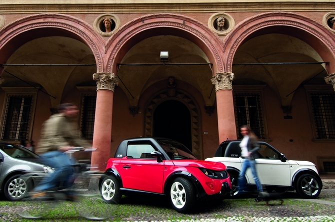 Smiles Tazzari ZERO Speedster Smiles Tazzari ZERO Speedster