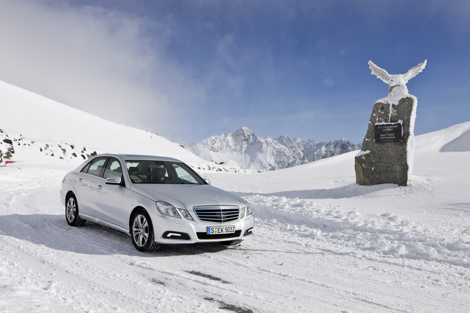 Mercedes-Benz E 350 CDI 265hp BE 4Matic Auto Mercedes-Benz E 350 CDI 265hp BE 4Matic Auto