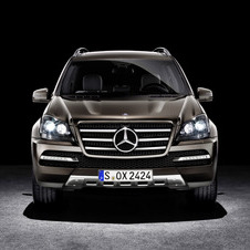 Mercedes-Benz GL 350 CDI BlueEfficiency 4Matic Grand Edition Mercedes-Benz GL 350 CDI BlueEfficiency 4Matic Grand Edition