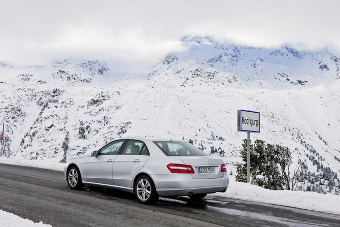 Mercedes-Benz E 350 CDI 265hp BE 4Matic Auto Mercedes-Benz E 350 CDI 265hp BE 4Matic Auto