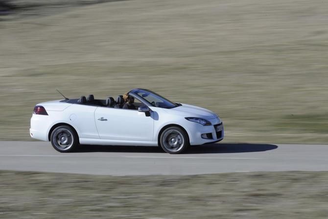 Renault Mégane Coupé-Cabriolet GT Line dCi 110 FAP Renault Mégane Coupé-Cabriolet GT Line dCi 110 FAP