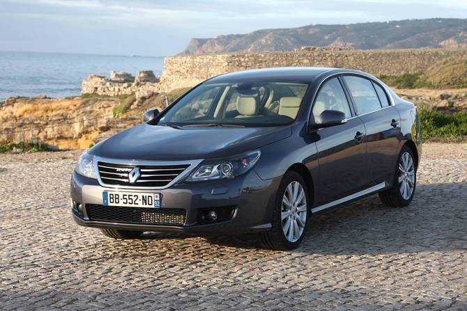 Renault Latitude dCi 175 FAP Initiale Automatic Renault Latitude dCi 175 FAP Initiale Automatic