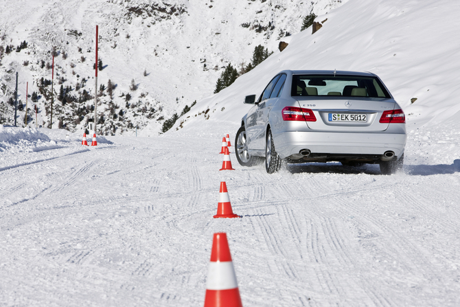Mercedes-Benz E 350 CDI 265hp BE 4Matic Auto Mercedes-Benz E 350 CDI 265hp BE 4Matic Auto