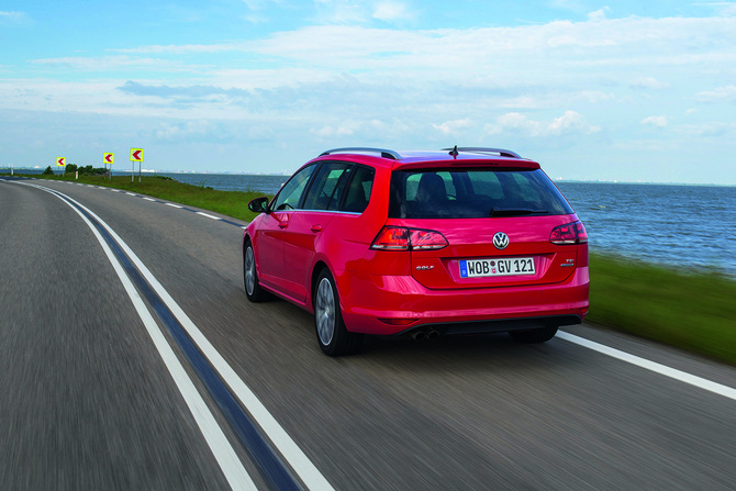 It uses the latest, fifth generation Haldex all-wheel drive system It uses the latest, fifth generation Haldex all-wheel drive system