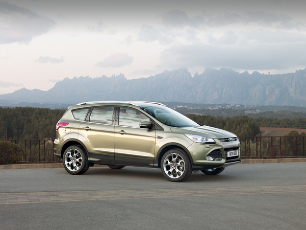 Ford apresentou novas imagens do Kuga Ford apresentou novas imagens do Kuga