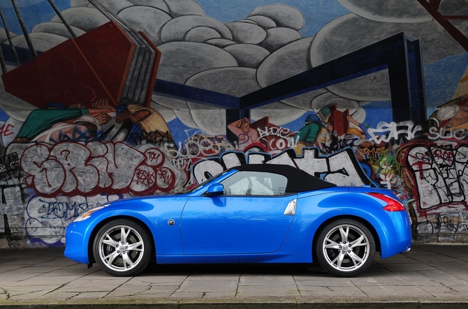 Nissan 370Z Convertible 3.7 V6 GT Nissan 370Z Convertible 3.7 V6 GT