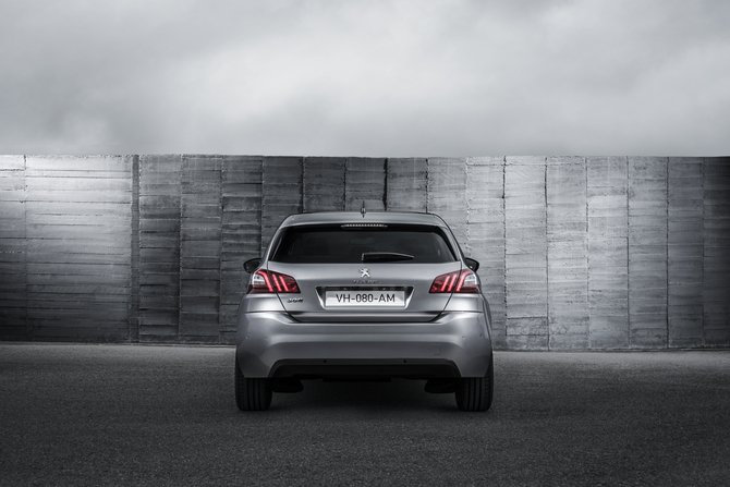 Peugeot 308 1.6 BlueHDi Peugeot 308 1.6 BlueHDi