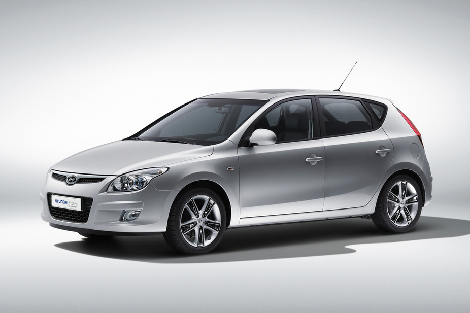Hyundai I30 1 6 Crdi Vgt Comfort Cpf 3 Photos And 49 Specs Autoviva Com