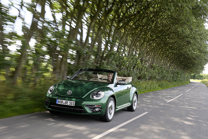 Volkswagen Beetle Cabrio 2.0 TDI R-Line Volkswagen Beetle Cabrio 2.0 TDI R-Line