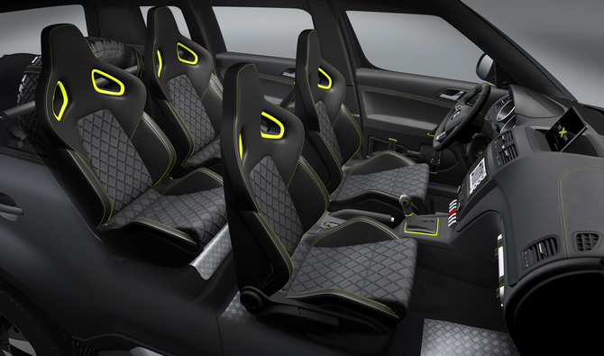 O Yeti Xtreme recebe um interior com características de ráli e inclui algum equipamento necessário para a utilização em competição O Yeti Xtreme recebe um interior com características de ráli e inclui algum equipamento necessário para a utilização em competição