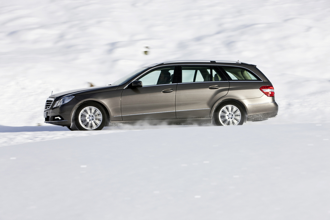 Mercedes-Benz E Station 250 CDI BE 4Matic Auto Mercedes-Benz E Station 250 CDI BE 4Matic Auto