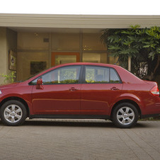 Nissan Versa Nissan Versa
