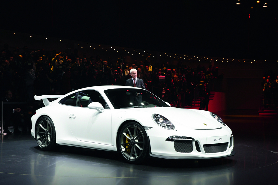 Porsche 911 GT3 and Cup Race Into Geneva with 470hp
