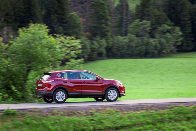 Nissan Qashqai 1.2 DIG-T XTRONIC Acenta Nissan Qashqai 1.2 DIG-T XTRONIC Acenta