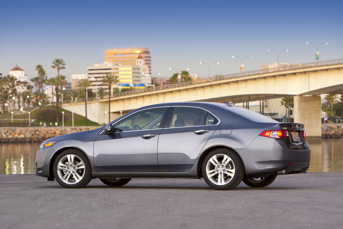 Acura TSX V6 5-Spd AT Acura TSX V6 5-Spd AT