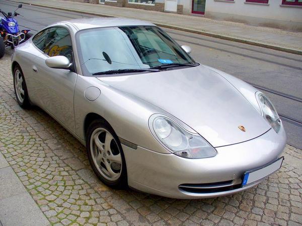 Porsche 911 Carrera Tiptronic {996} Porsche 911 Carrera Tiptronic {996}