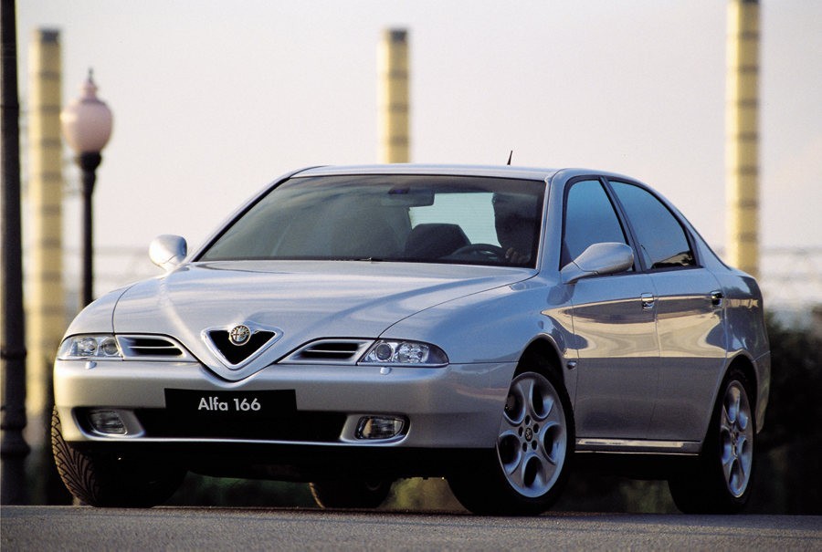 photo courtesy of Alfa Romeo Alfa Romeo 166 24 JTD basic info