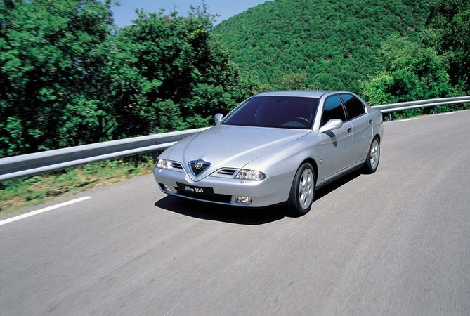 Alfa Romeo 166 2.5 V6 24v Sportronic Alfa Romeo 166 2.5 V6 24v Sportronic