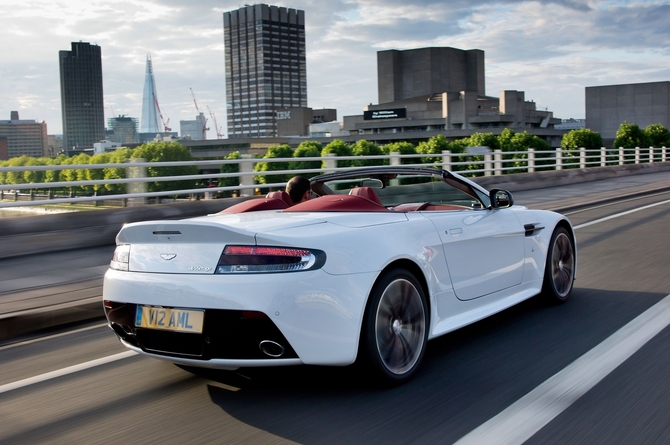 Aston Martin V12 Vantage Roadster Aston Martin V12 Vantage Roadster