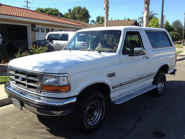 Ford Bronco XLT AWD Ford Bronco XLT AWD