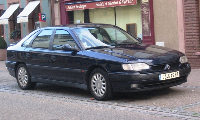 Renault Safrane RXE 3.0 V6 Renault Safrane RXE 3.0 V6