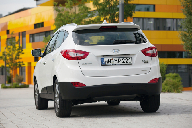 Hyundai ix35 1.7 CRDi 2WD Hyundai ix35 1.7 CRDi 2WD