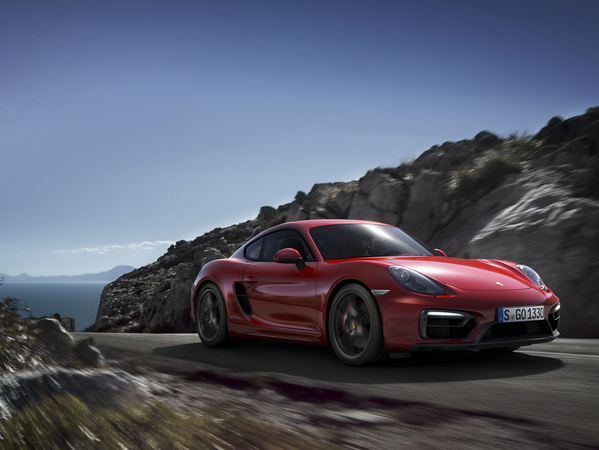 Porsche étend le principe GTS à la gamme des Boxster et Cayman Porsche étend le principe GTS à la gamme des Boxster et Cayman