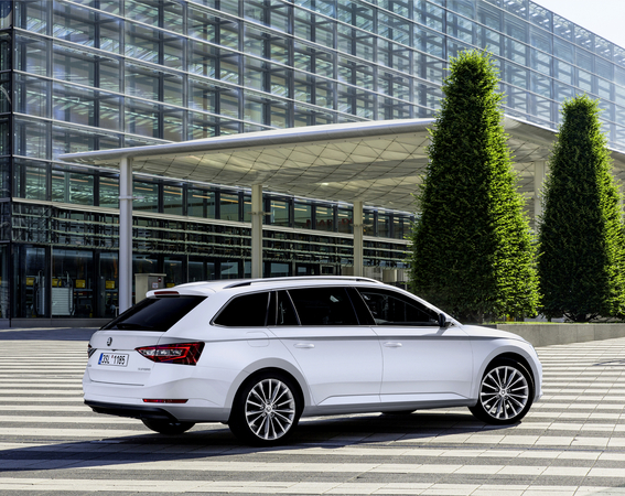 Skoda Superb Break 1.4 TSI Active Skoda Superb Break 1.4 TSI Active