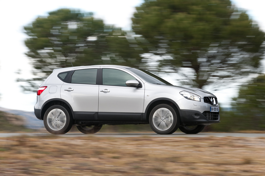 Nissan Qashqai 2.0 4x4 Tekna Sport 18'' (10)