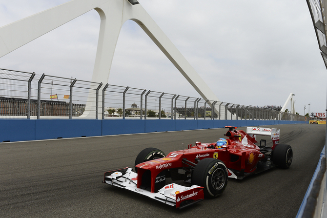 Alonso gained 10 places over the race to take the lead Alonso gained 10 places over the race to take the lead