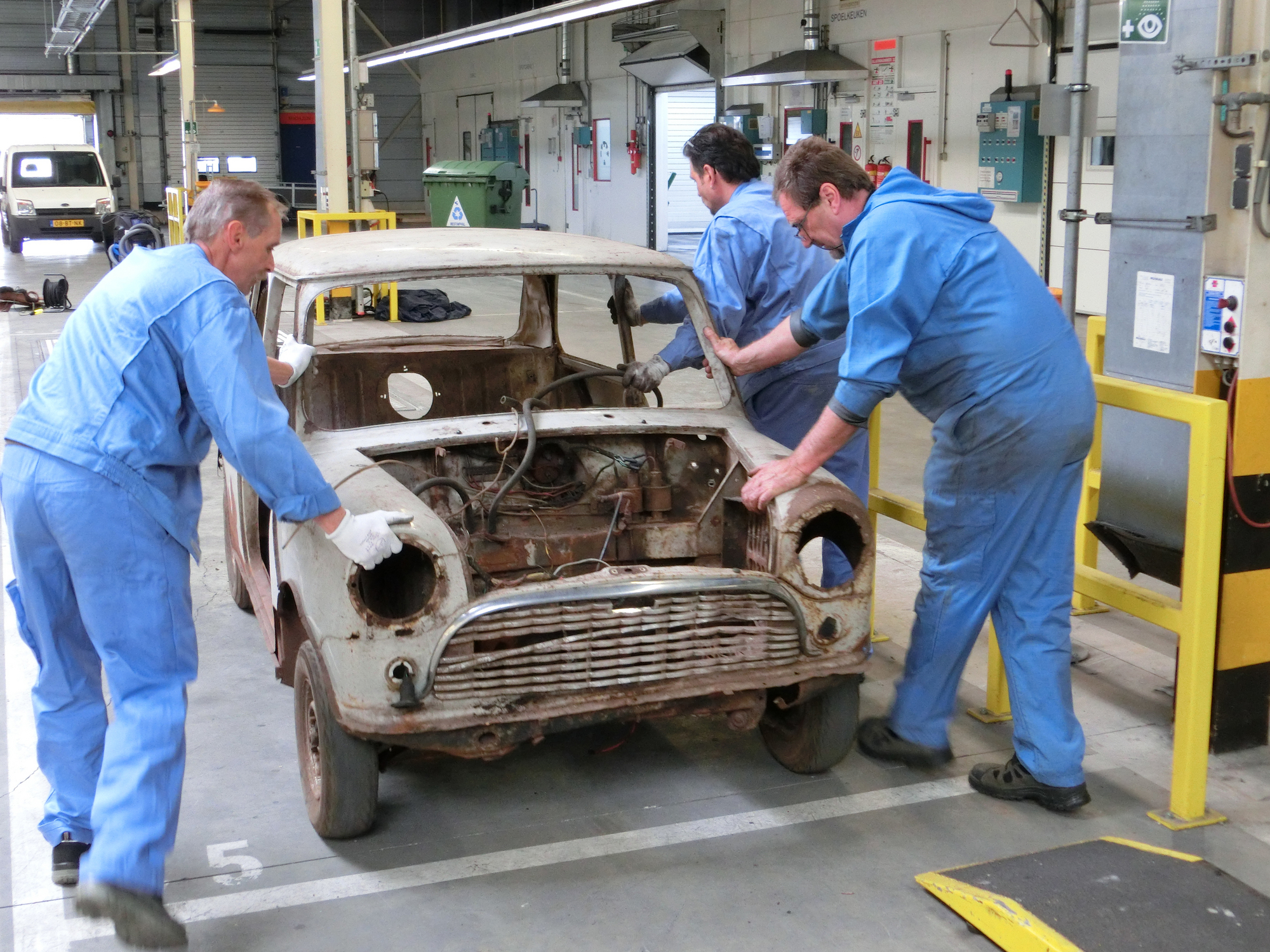 It is one of the first 30 Minis built in the Netherlands